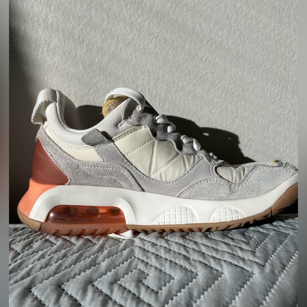 Nike Air Jordan MA2 Inspire Sneakers Cream Gray Peach Women’s 8.5 - Picture 10 of 15